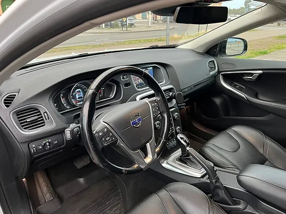 Volvo V40 Cross Country 2015 photo 4