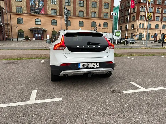 Volvo V40 Cross Country 2015 photo 3