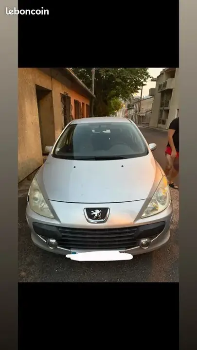 Peugeot 307
