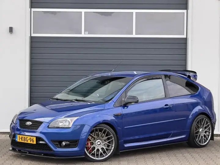 Ford Focus 2006 photo 2