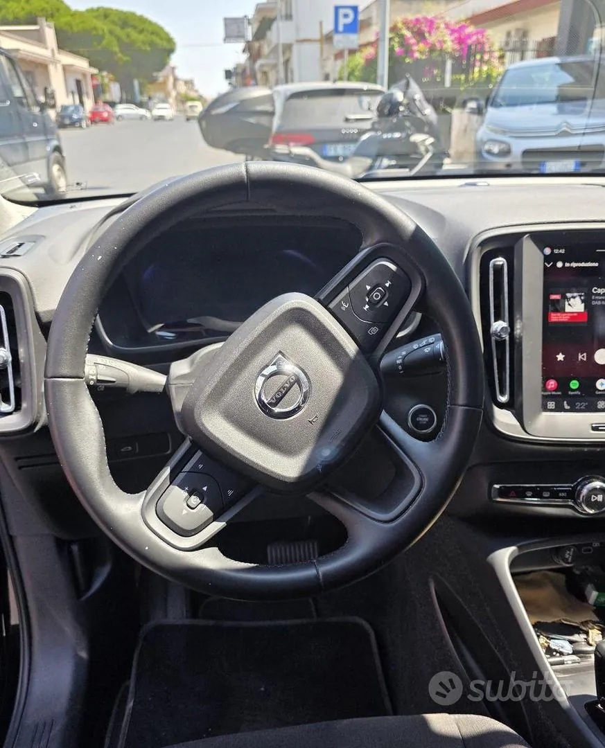 Volvo Xc40 2022 photo 4