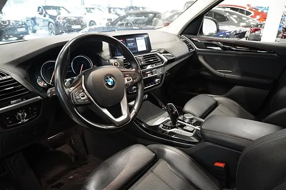 BMW X3 2019 photo 2