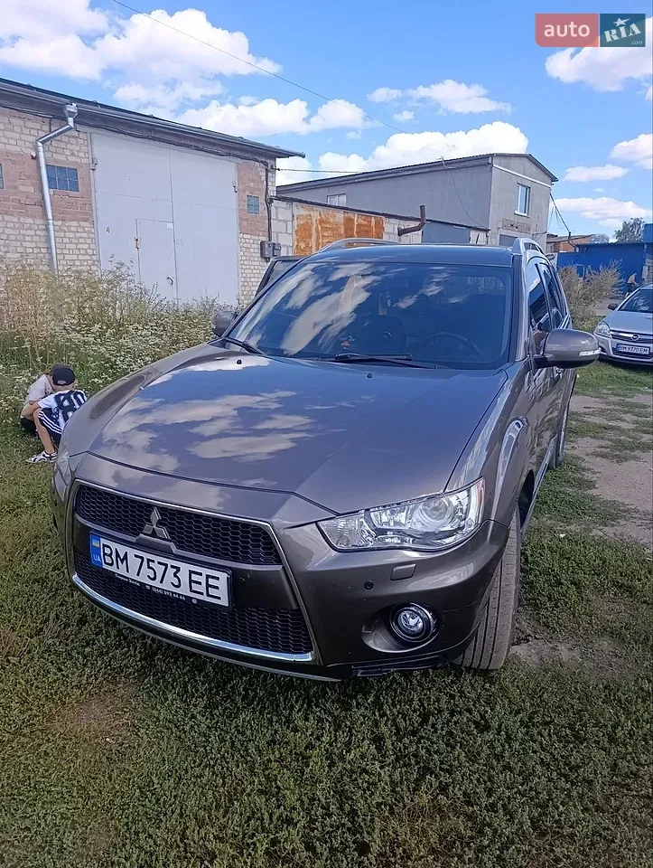 Mitsubishi Outlander Xl