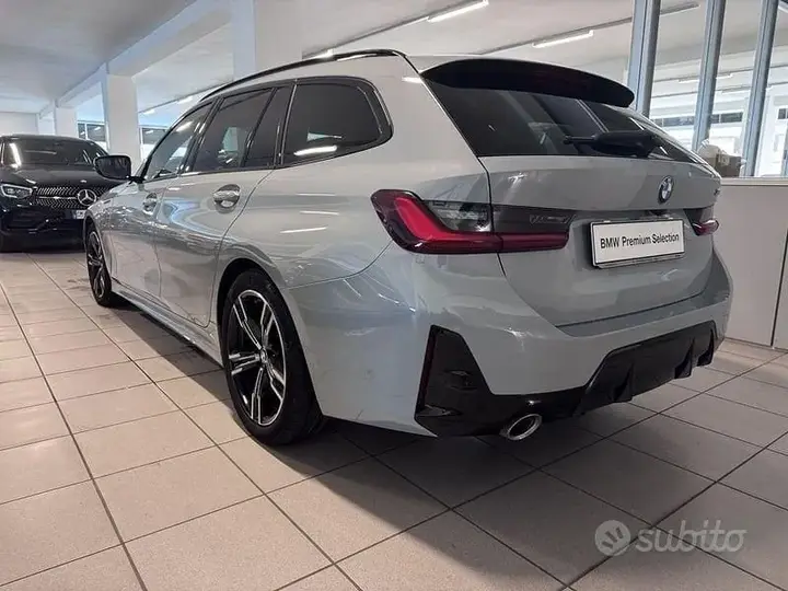 BMW 3 Series 2024 photo 4