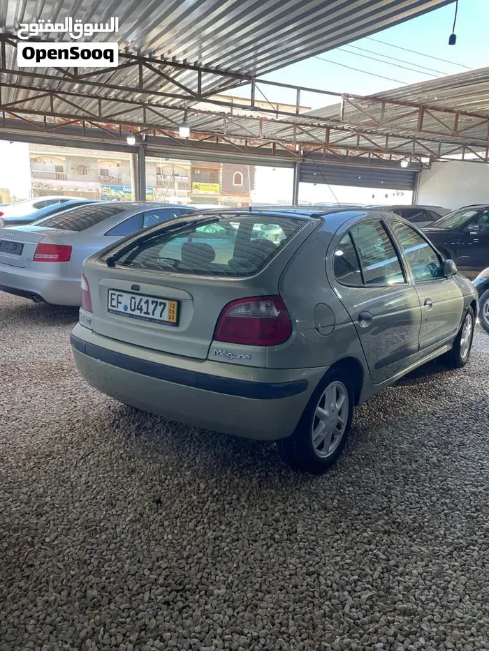 Renault Clio 1996 photo 5