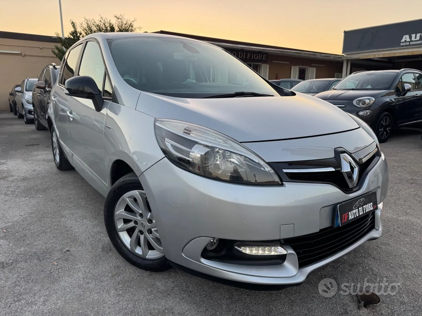 Renault Scenic 2015 photo 5