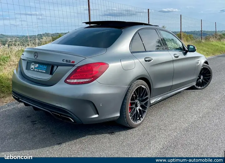 Mercedes-Benz C-Class 2018 photo 2