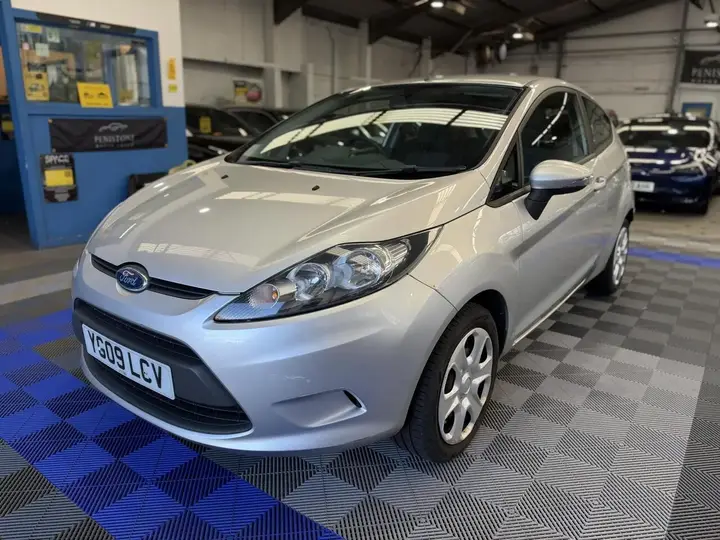 Ford Fiesta 2009 photo 3