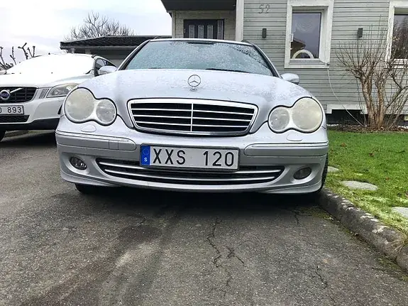 Mercedes-Benz C180