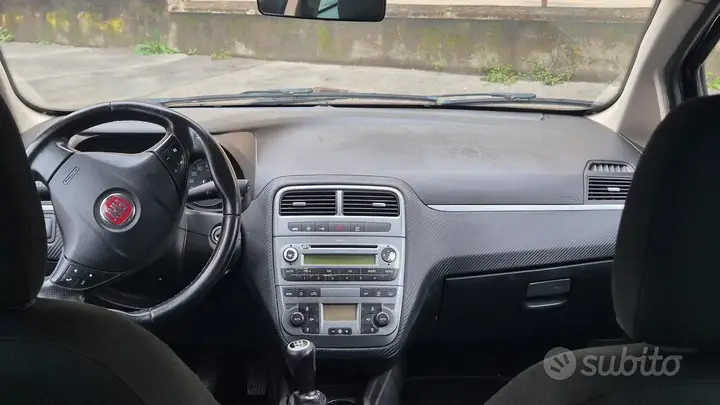 Fiat Punto 2009 photo 5