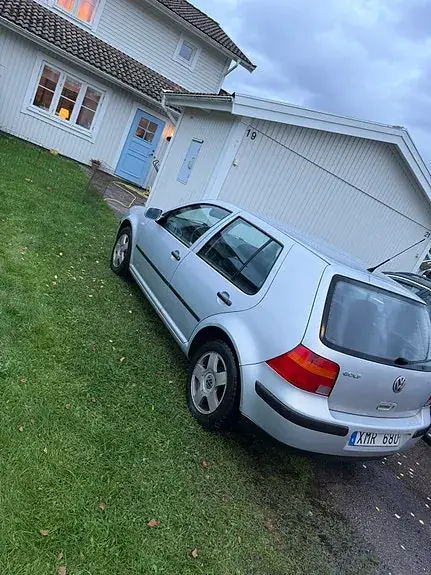 Volkswagen Golf 4 2000 photo 2