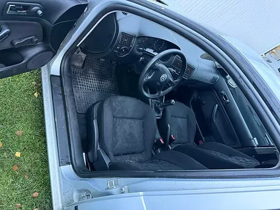 Volkswagen Golf 4 2000 photo 5
