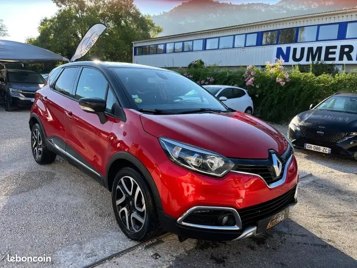 Renault Captur 2015 photo 2
