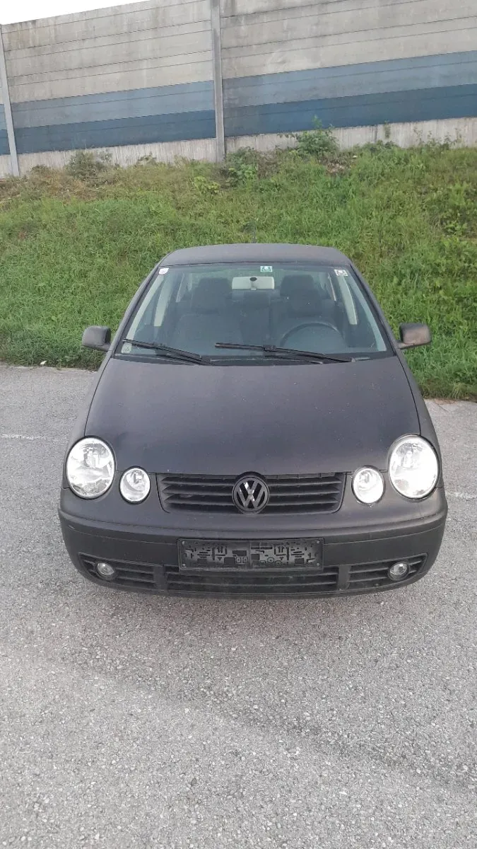 Volkswagen Polo 2004 photo 2