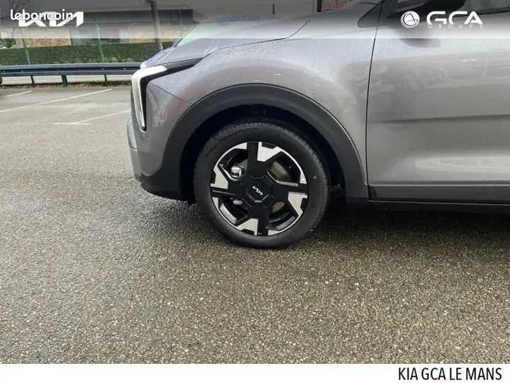 Kia Stonic 2025 photo 4