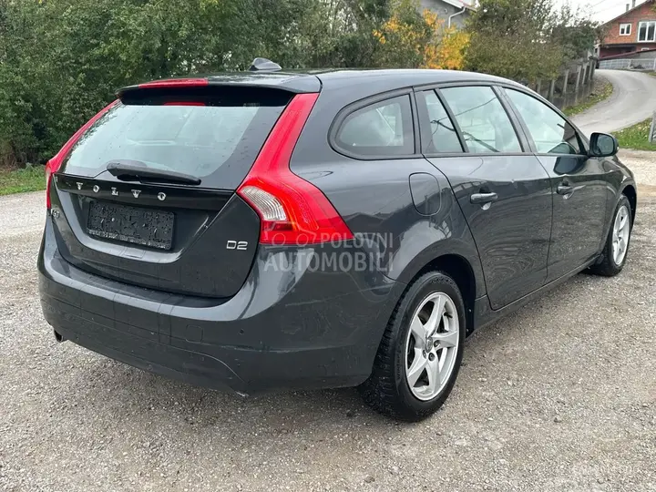 Volvo V60 2016 photo 5