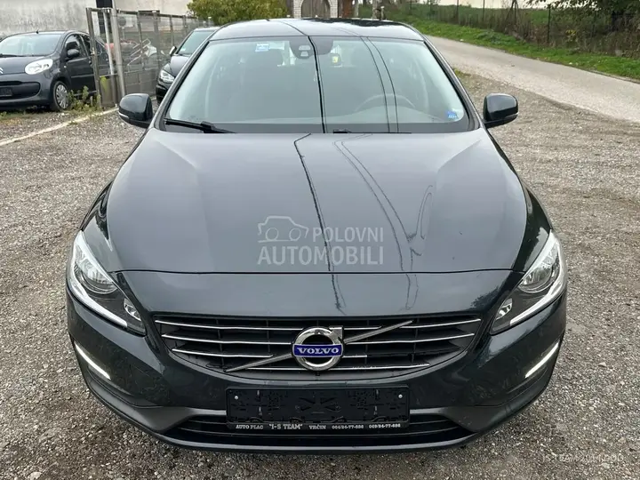Volvo V60 2016 photo 2