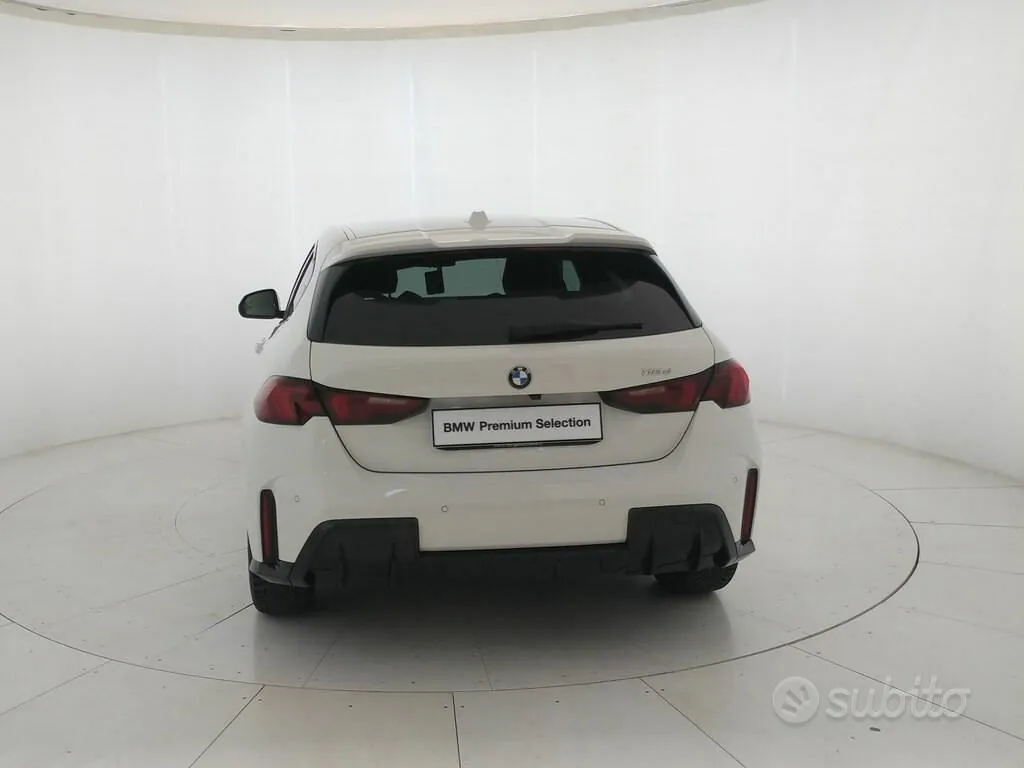 BMW 1 Series 2024 photo 4