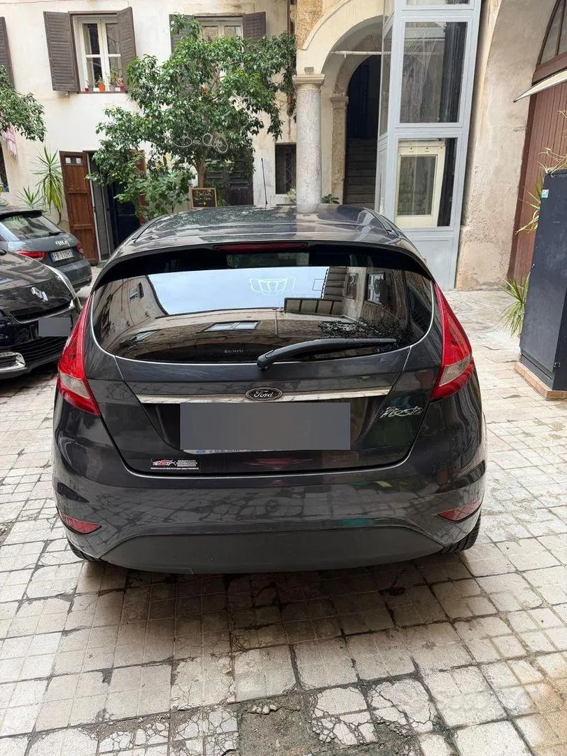 Ford Fiesta 2009 photo 2