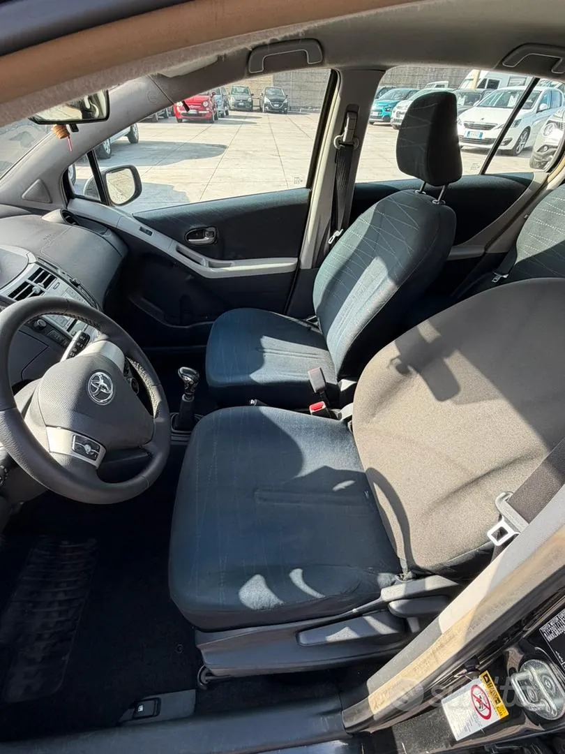 Toyota Yaris 2007 photo 5