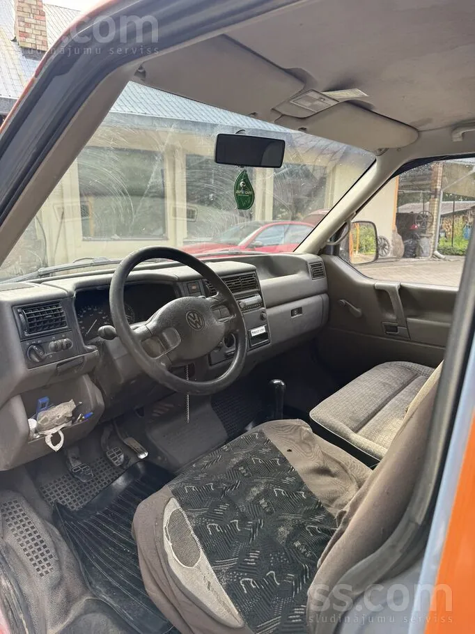 Volkswagen T4 1997 photo 5