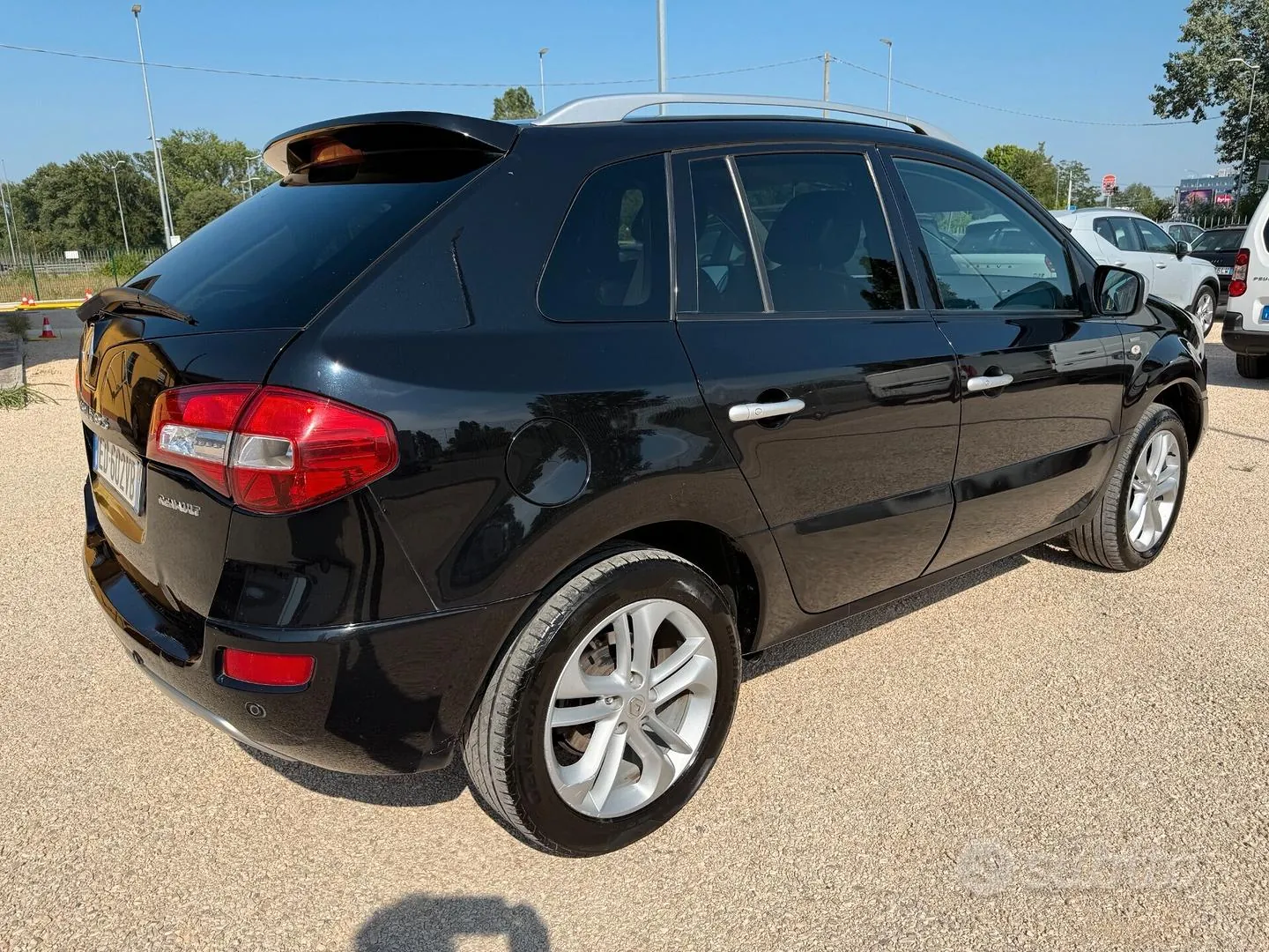 Renault Koleos 2010 photo 4