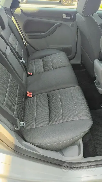 Ford Focus 2008 photo 5