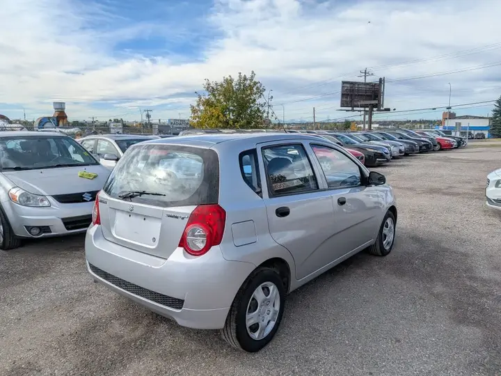 Suzuki Swift 2009 photo 4