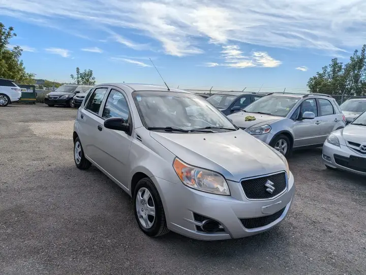 Suzuki Swift 2009 photo 3
