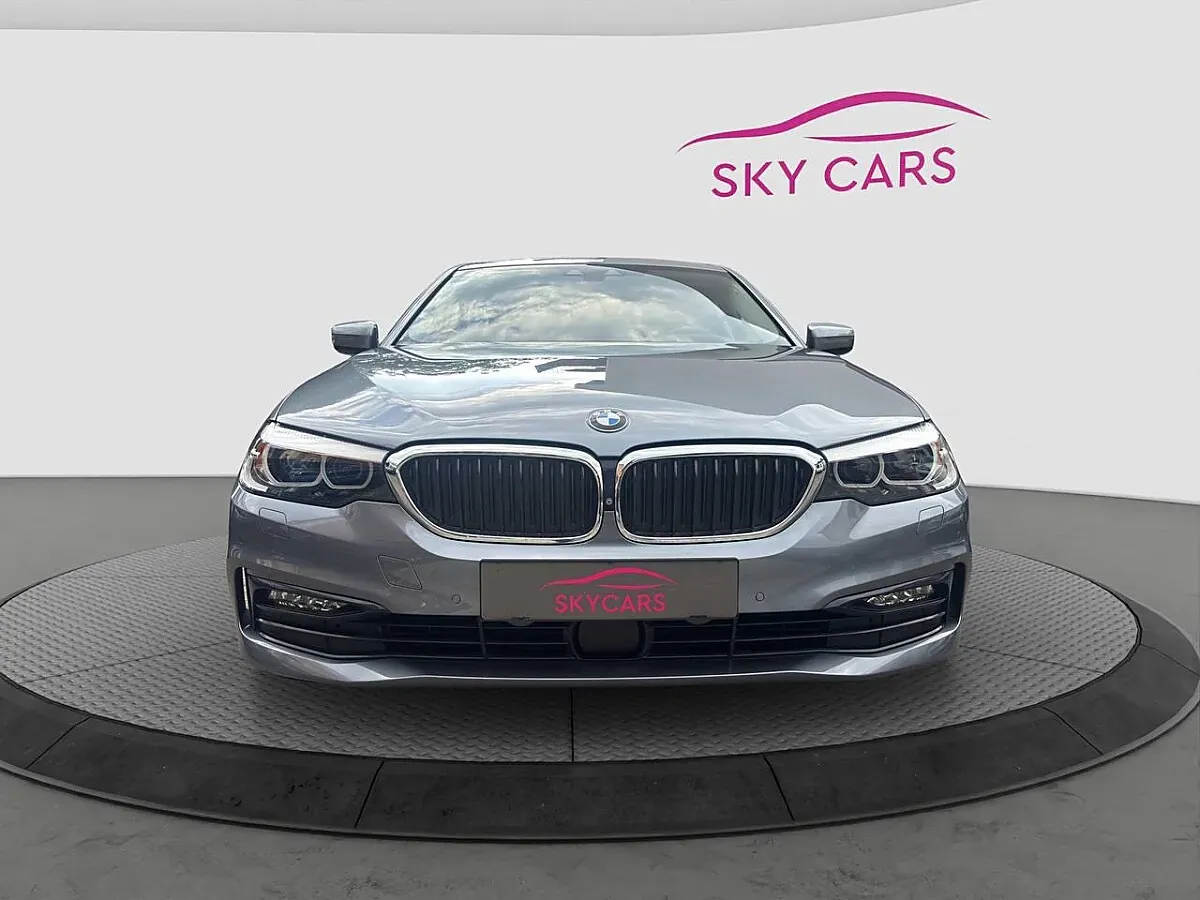 BMW 5 Series 2017 photo 2