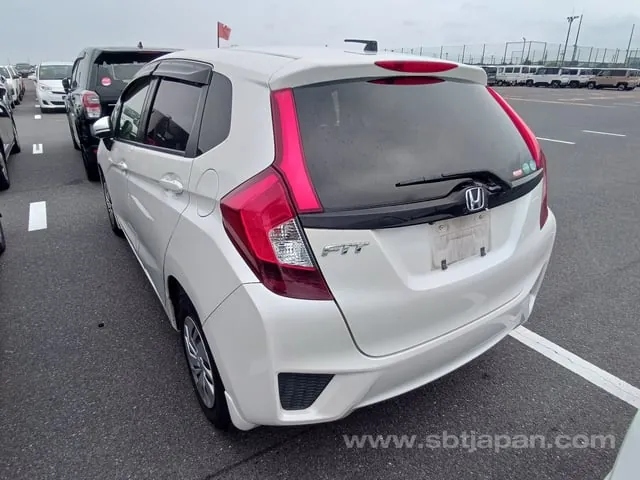 Honda Fit 2017 photo 3