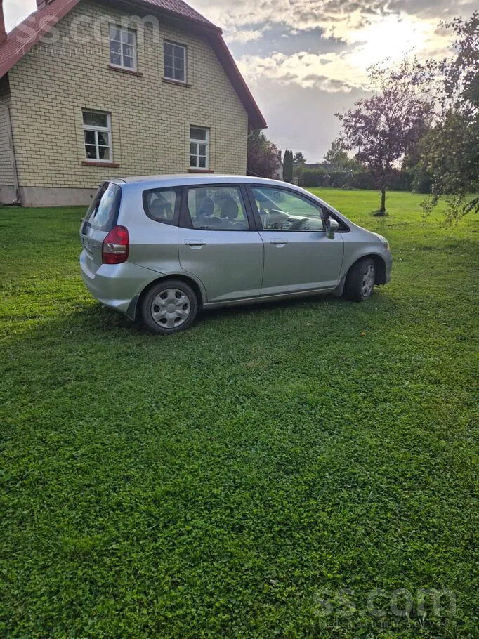 Honda Jazz 2006 photo 2