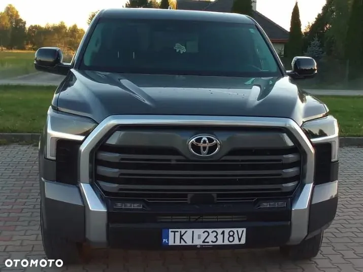 Toyota Tundra 2023 photo 2