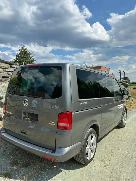 Volkswagen Multivan 2014 photo 3