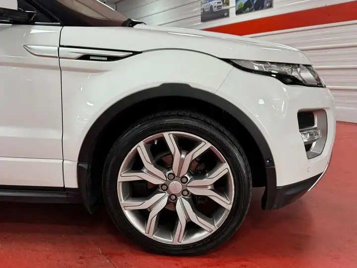 Land Rover Range Rover Evoque 2015 photo 2
