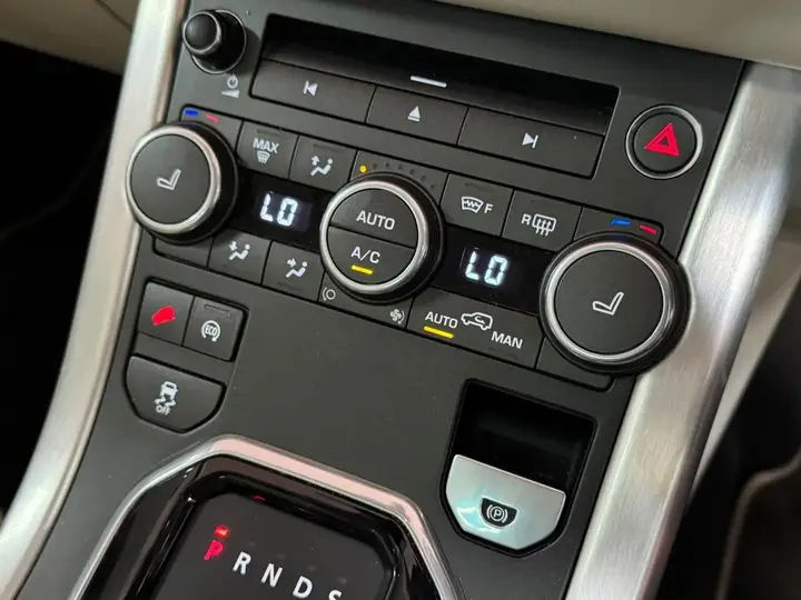 Land Rover Range Rover Evoque 2015 photo 3
