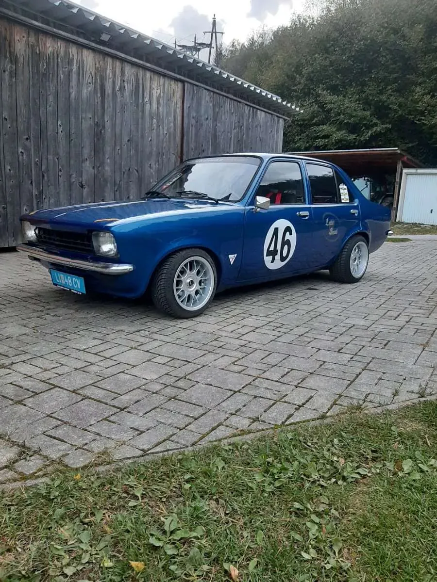 Opel Kadett 1974 photo 2