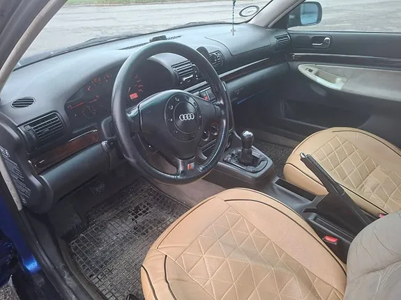 Audi A4 1996 photo 4