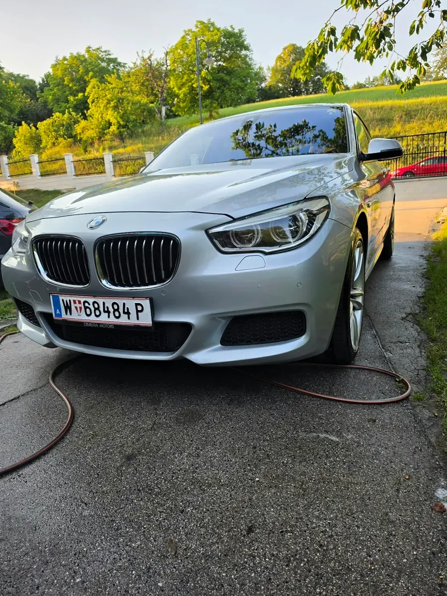 BMW 5 Series 2015 photo 3
