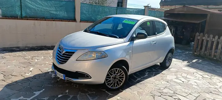 Lancia Ypsilon 2013 photo 3