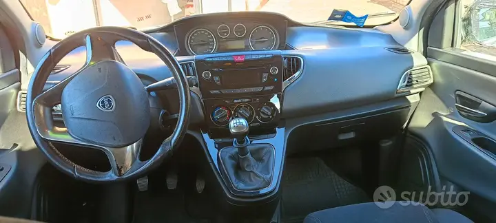 Lancia Ypsilon 2013 photo 5