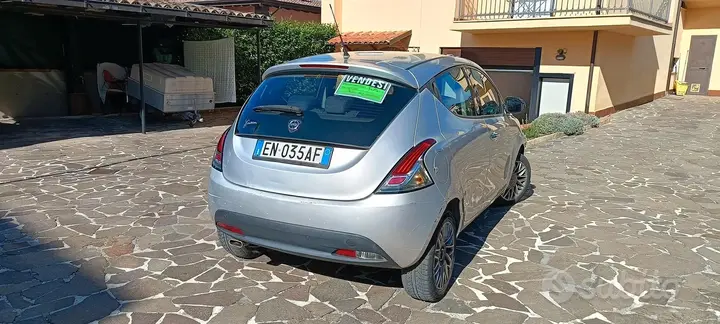 Lancia Ypsilon 2013 photo 4