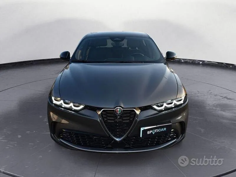 Alfa Romeo Tonale 2023 photo 2