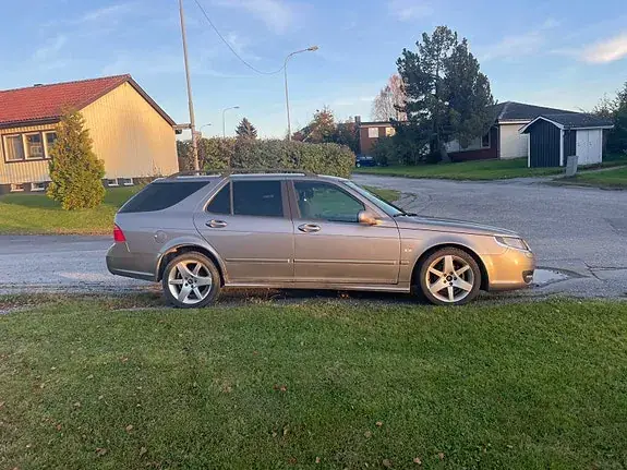 Saab 9-5 2006 photo 2