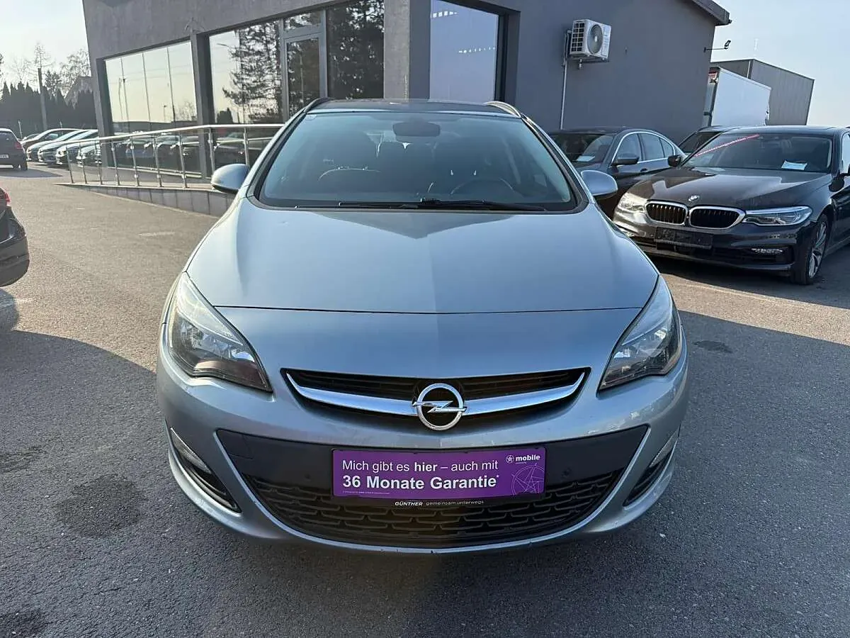 Opel Astra 2015 photo 2