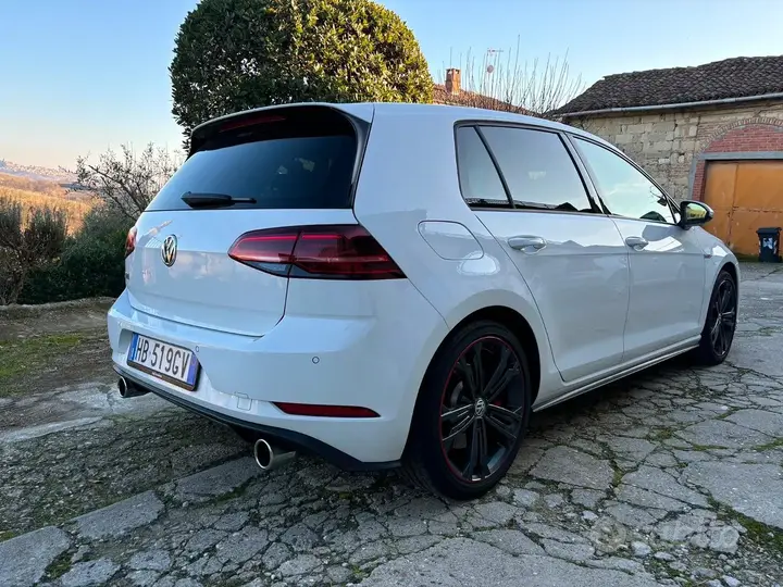 Volkswagen Golf 2020 photo 3