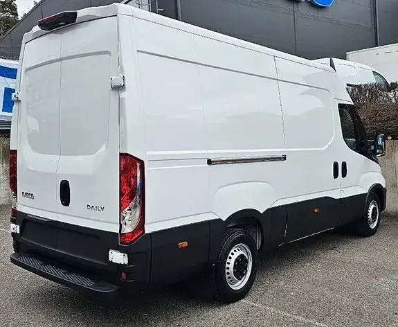 Iveco Daily 2025 photo 3