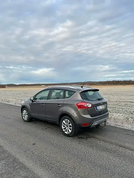 Ford Kuga 2013 photo 2