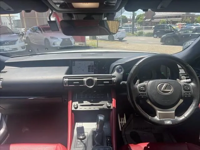 Lexus Rc300H 2019 photo 3