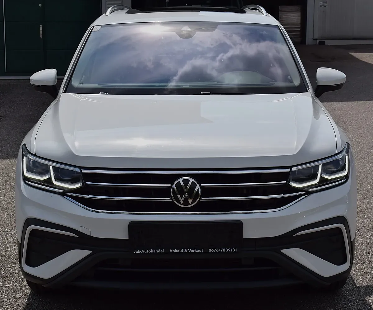 Volkswagen Tiguan Allspace 2023 photo 2